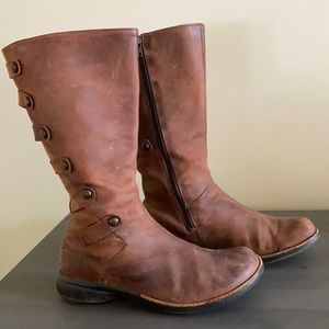 Merrell, mid calf waterproof boot. Size 8